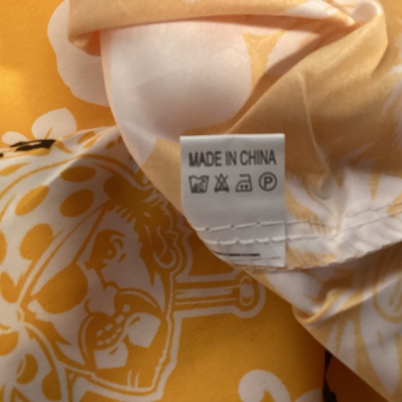 MLB Pittsburgh Pirates Baseball Hawaiian Button Up Shirt Men’s size XL - Picture 12 of 14